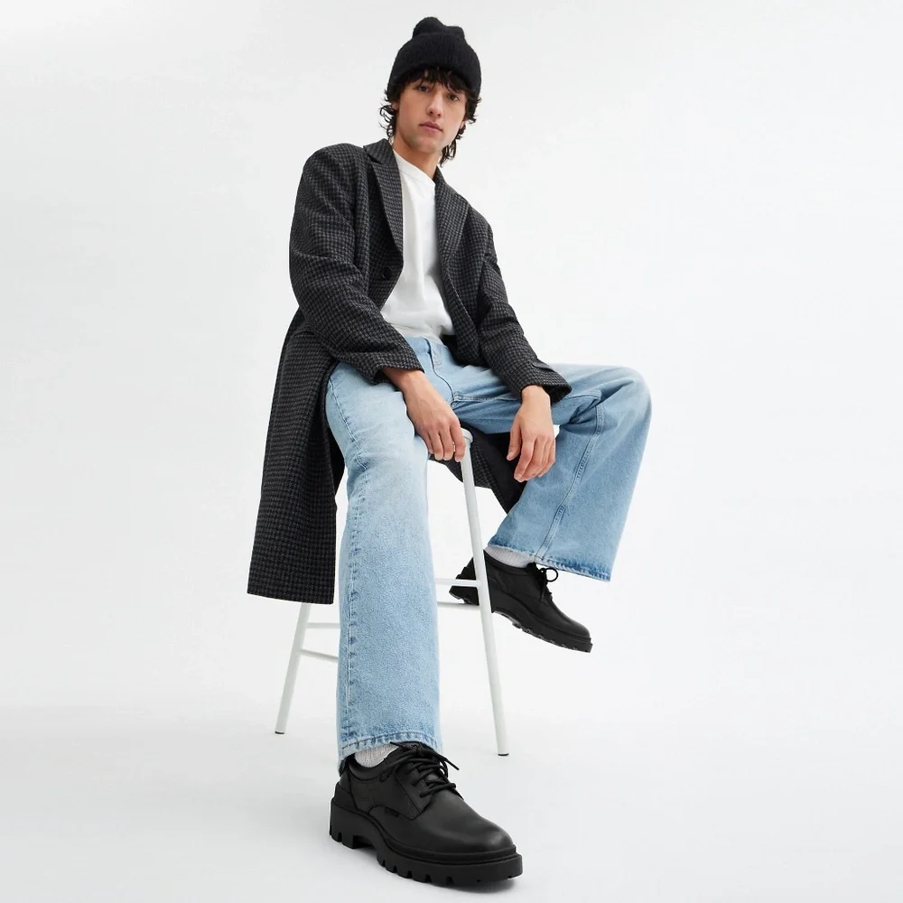 Cameron Derby In Signature Leather - Picture 2 of 4